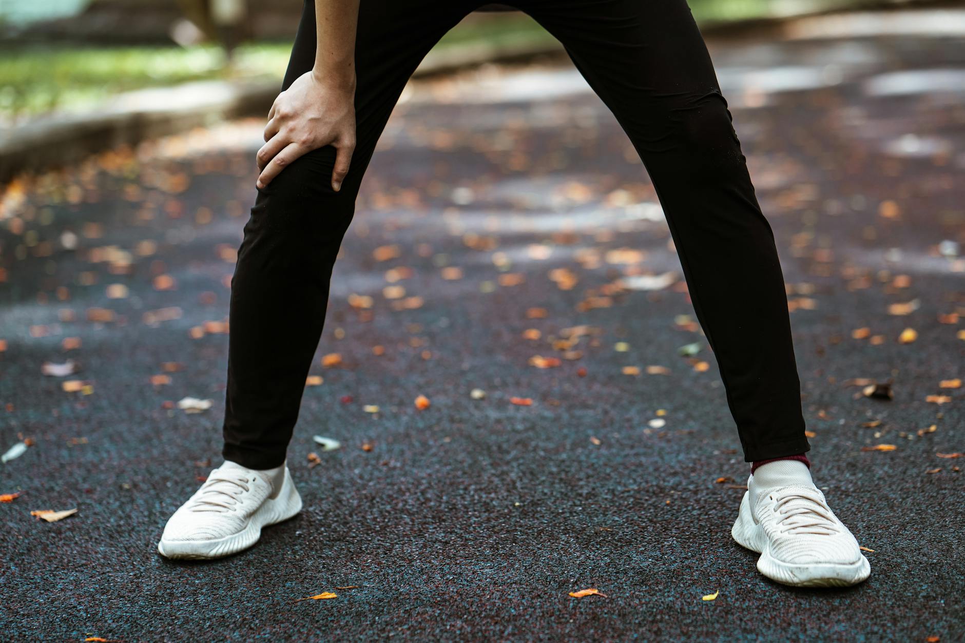 https://www.pexels.com/photo/faceless-athlete-resting-after-intensive-jogging-4429137/